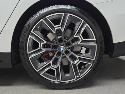 2025 BMW 5 SERIES photo 8