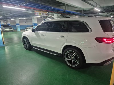 MERCEDES-BENZ GLS - 8