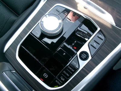 2025 BMW X6 缩略图 34