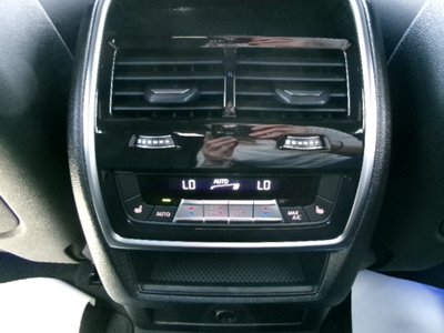 2025 BMW X6 缩略图 47