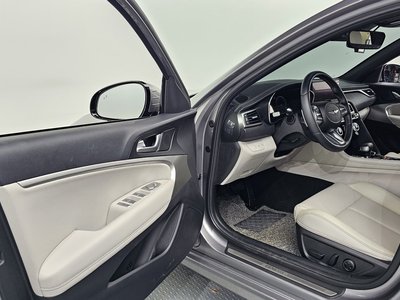 2021 Genesis THE NEW G70 — миниатюра 13