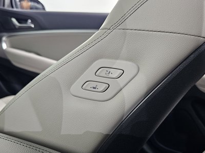 2021 Genesis THE NEW G70 — миниатюра 29