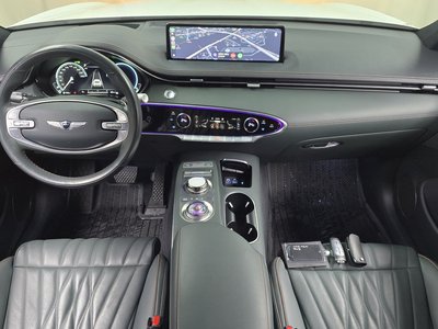 صورة 4 لـ 2021 Genesis GV70