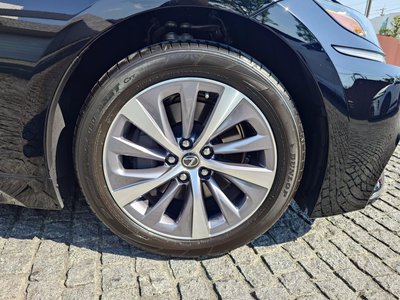 LEXUS LS - 8