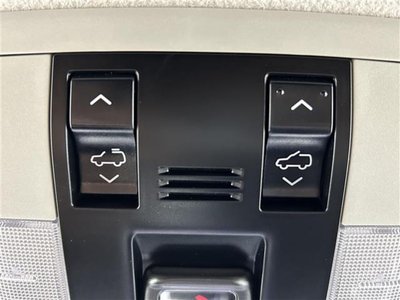 TOYOTA LAND CRUISER PRADO - 8