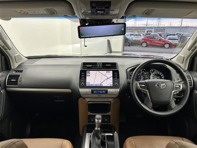 TOYOTA LAND CRUISER PRADO - 2