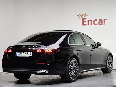 MERCEDES-BENZ E-CLASS - 3
