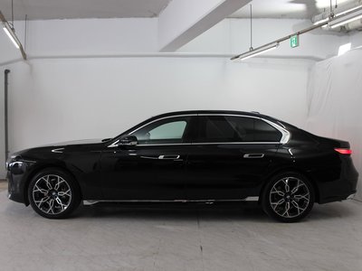 BMW 7 SERIES - 8