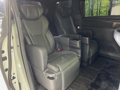 2024 Toyota ALPHARD photo 9