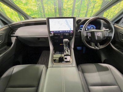 2024 Toyota ALPHARD photo 2
