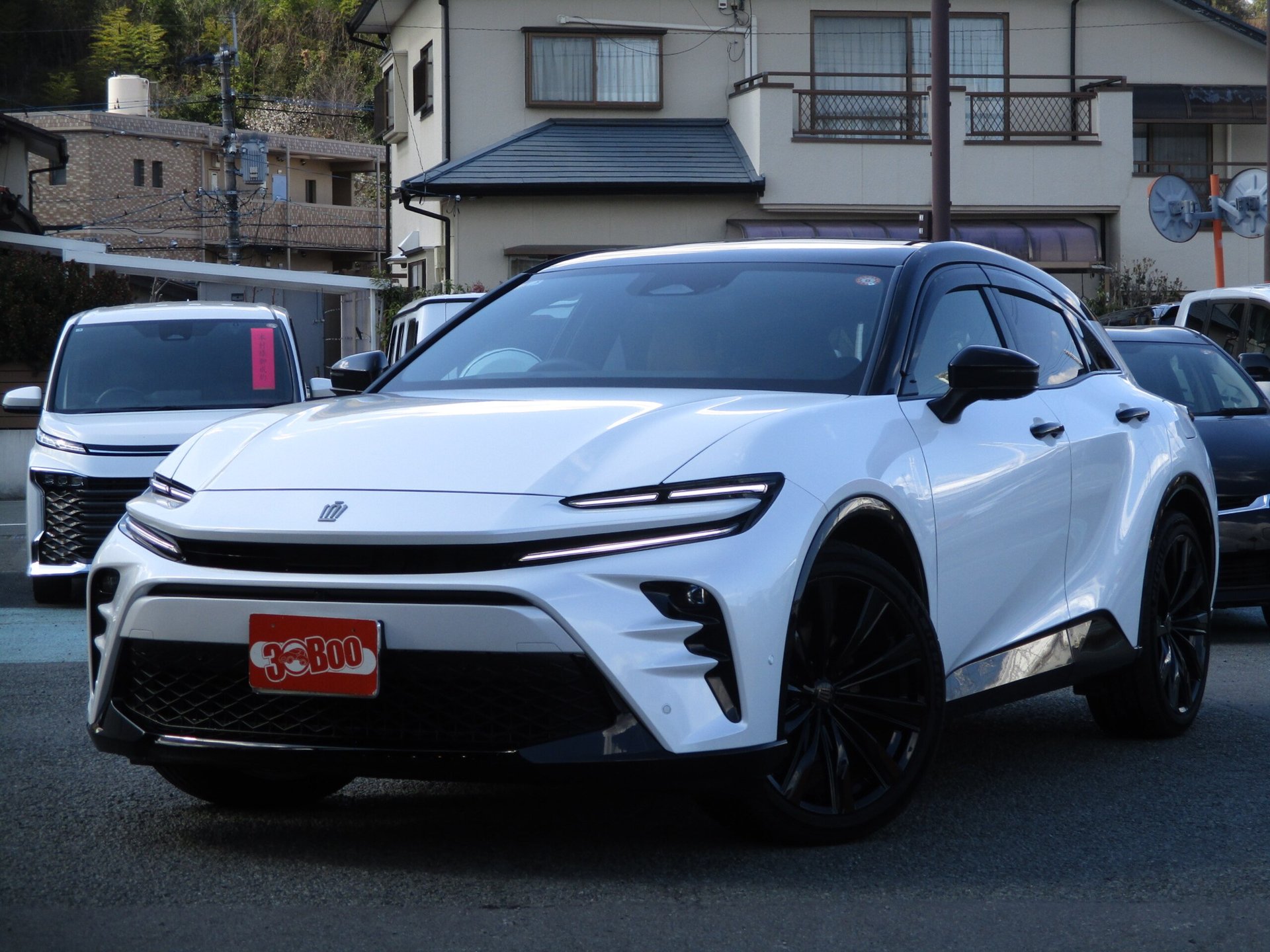 TOYOTA CROWN SPORT - View 1