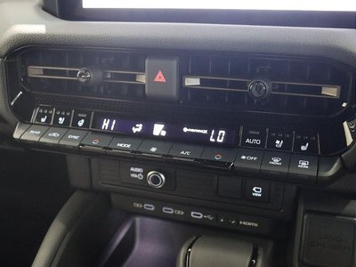 صورة مصغرة 28 لـ 2024 Toyota LAND CRUISER 250