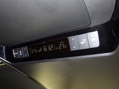 TOYOTA VELLFIRE - 10