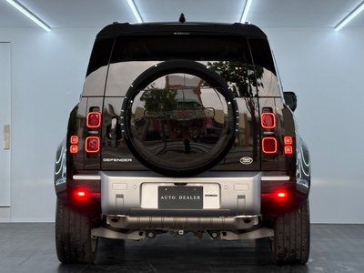 LAND ROVER DEFENDER - 8
