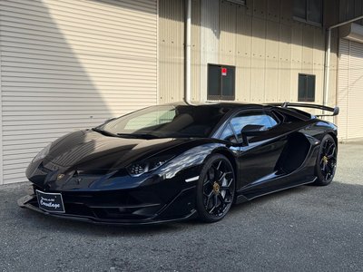 LAMBORGHINI AVENTADOR ROADSTER