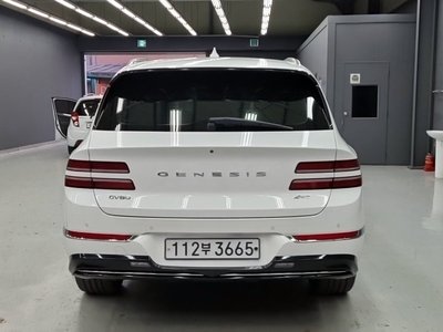 GENESIS GV80 - 3