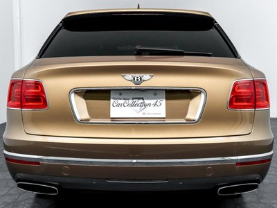 BENTLEY BENTAYGA - 7