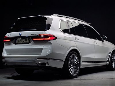 2023 BMW X7 — фото 3