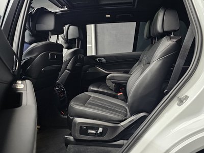 2023 BMW X7 — миниатюра 18