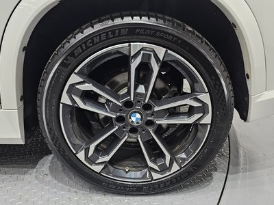 2025 BMW X1 照片 8