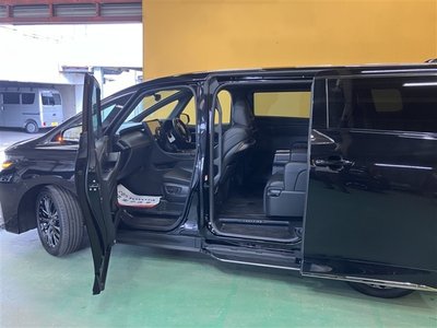 2023 Toyota VELLFIRE photo 4
