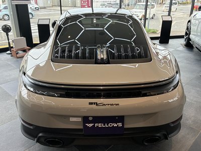 PORSCHE 911 - 4