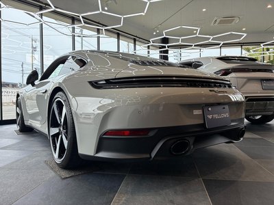 PORSCHE 911 - 5
