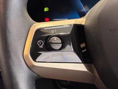 2024 BMW IX thumbnail 29