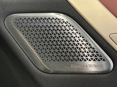 2024 BMW IX thumbnail 37