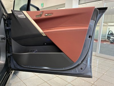 2024 BMW IX thumbnail 39