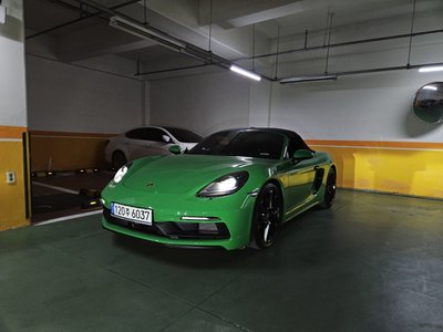 PORSCHE 718 - 1