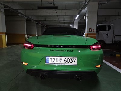 PORSCHE 718 - 2