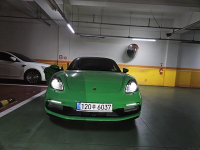 PORSCHE 718 - 4