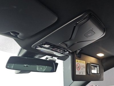 2025 BMW M2 缩略图 33