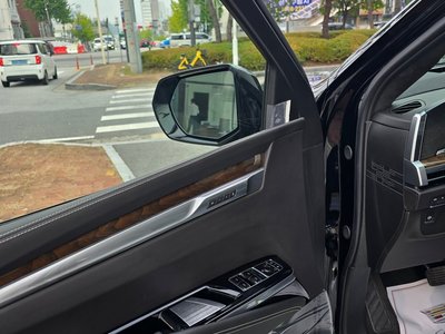 CADILLAC ESCALADE 5TH GENERATION - 6