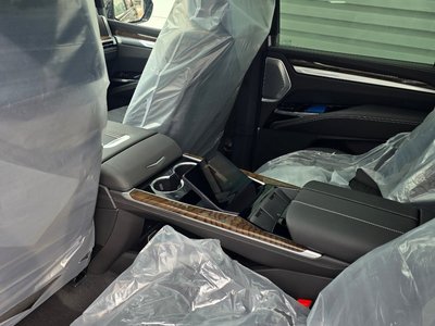 CADILLAC ESCALADE 5TH GENERATION - 7