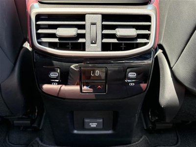 صورة مصغرة 32 لـ 2023 Lexus RX
