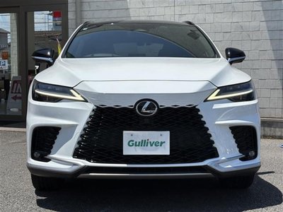 صورة 4 لـ 2023 Lexus RX