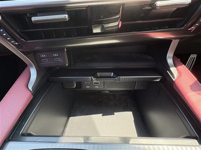 صورة مصغرة 33 لـ 2023 Lexus RX