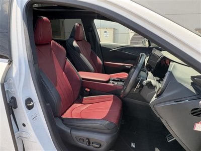 صورة مصغرة 20 لـ 2023 Lexus RX