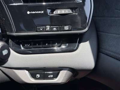 صورة مصغرة 31 لـ 2023 Lexus RX