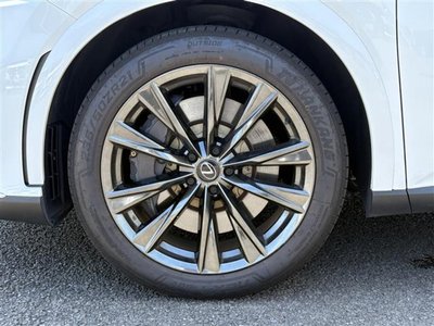 صورة مصغرة 34 لـ 2023 Lexus RX