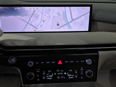 2024 Genesis G80 (RG3) thumbnail 18