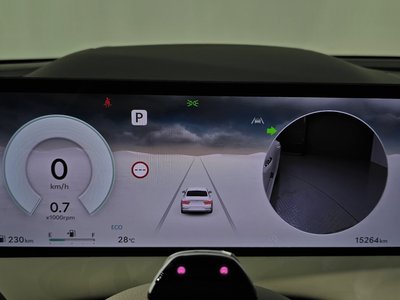 2024 Genesis G80 (RG3) thumbnail 11