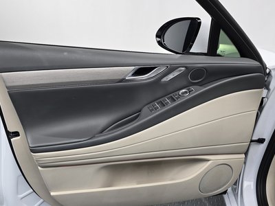 2024 Genesis G80 (RG3) thumbnail 14
