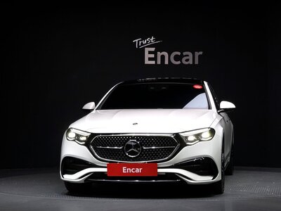 MERCEDES-BENZ E-CLASS - 2