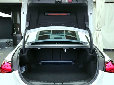 MERCEDES-BENZ E-CLASS - 6