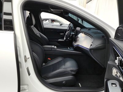 MERCEDES-BENZ E-CLASS - 9