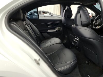 MERCEDES-BENZ E-CLASS - 10