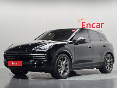 PORSCHE CAYENNE - 1